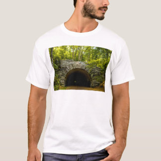 Tunnelstraße nach Nirgendwo bryson Stadt Natursee T-Shirt