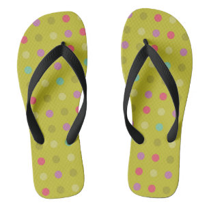 Tupfenhintergrundmuster Badesandalen