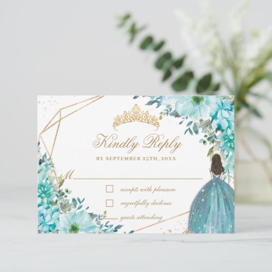 Türkis Blue Floral Quinceñera Gold Princess RSVP Karte (Stehend Vorderseite)