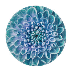 Türkis Dahlia Blume Makro Hintergrund Schneidebrett