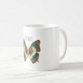 Türkis Grüne Creme Schmetterling Kaffeetasse (VorderseiteRechts)