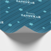 Türkis Happy Hanukkah Typografie Sterne Spaß Geschenkpapier (Ecke)