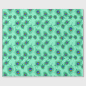 Türkis-Pfau-Federn auf hellem Aqua Geschenkpapier (Flach)