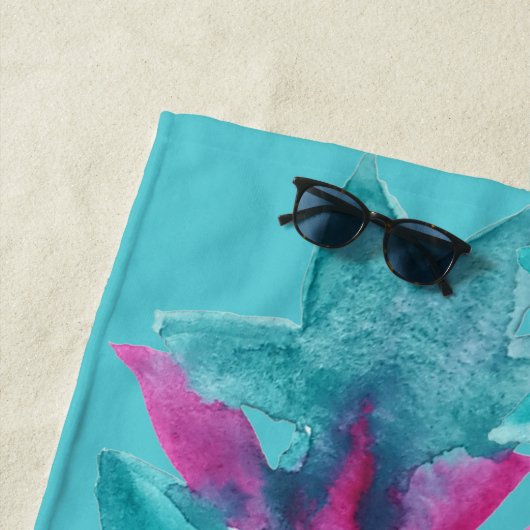 Türkis Pink Abstrakt Hawaiianische Blume Strandtuch (Beispiel)