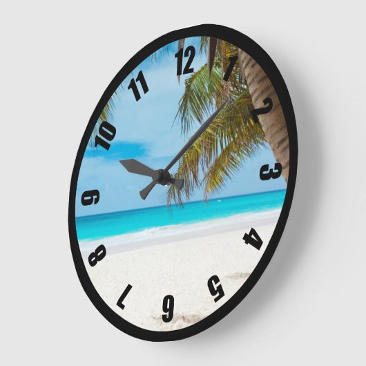 Türkis-tropischer Strand Große Wanduhr (Winkel)