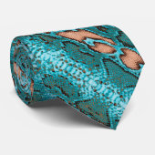 Türkis und korallenrotes Snakeskin Muster auf a Krawatte (Gerollt)