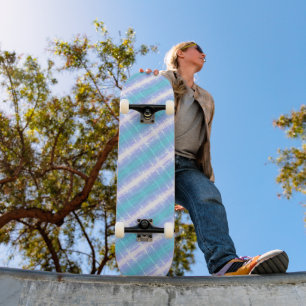 Türkis und Lila Streifen Skateboard