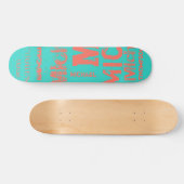 Türkis und Living Coral Grunge Word Cloud Skateboard (Horizontal)