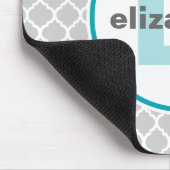 Türkis und Silber Quatrefoil Monogramm Mousepad (Ecke)