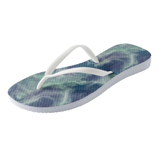 Türkisblau Marmor Swirl Abstrakt Badesandalen (Schrägansicht)