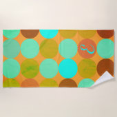 Türkisblaue grüne und orangefarbene Kreise Monogra Strandtuch (Vorderseite)
