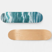Türkisblaue Meereswellen Choppy Surf Skateboard (Horizontal)
