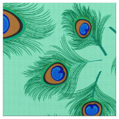 Türkisblaue Pfauenfedern auf dem Wasser Stoff (Nahaufnahme)