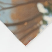 Türkische Angora Katze läuft in Schnee Weihnachtsh Fleecedecke (Ecke)