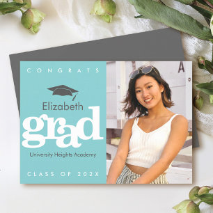 Türkisfarbene Abschlussfoto graue Kappe modern fet Ankündigung