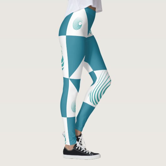 Türkisfarbene Bliss: Leggings in Weiß Harmonie (Rechts)