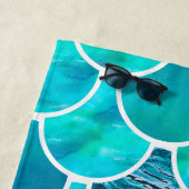 Türkisfarbene Mermaid-Skala, Monogrammname Strandtuch (Beispiel)