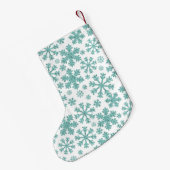 Türkisfarbene Schneeflocken. Benutzerdefiniert mit Kleiner Weihnachtsstrumpf (Rückseite (Hängend))