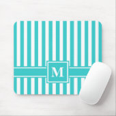 Türkisfarbener moderner Streifen mit Monogramm Mousepad (Mit Mouse)