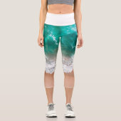 türkisfarbenes Wasser am Strand Sandstrand Capri Leggings (Vorderseite)