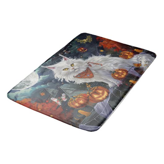 Turkish Angora Cat Halloween Spooky Badematte (Schrägansicht)