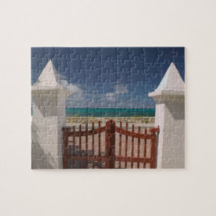 Turks- und Caicosinseln, Grand Turk Island, Cockbu Puzzle