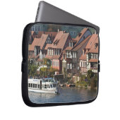 Turm Boat in Little Venice and River Regnitz Laptopschutzhülle (Vorne Rechts)