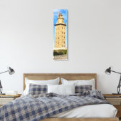 Turm des Leuchtturms Hercules Vertikale Canvas Pri Leinwanddruck (Insitu (Schlafzimmer))