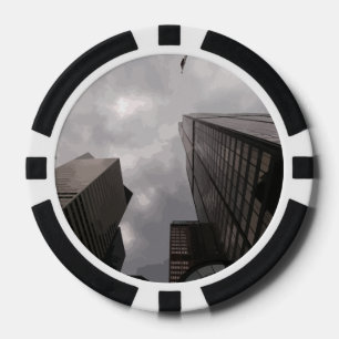 Turm in der Stadt. Pokerchips