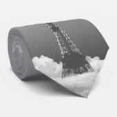 Turm Paris Eiffel schwimmt in Krawatte (Gerollt)