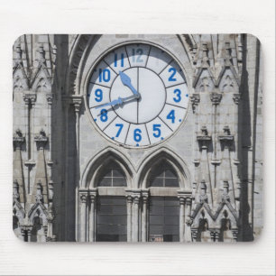 Türme der Uhr in der Basilika, Ecuador Mousepad