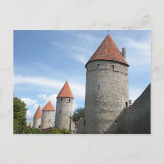 Türme oder Türme im Mittelalter in Tallinn, Estlan Postkarte