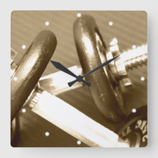 Turnhalledumbbell-Gewichte Quadratische Wanduhr