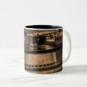 TURNTABLE DJ TASSE (VorderseiteRechts)