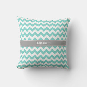 Turq / Aqua Wht Chevron Grau Namensmonogramm Kissen