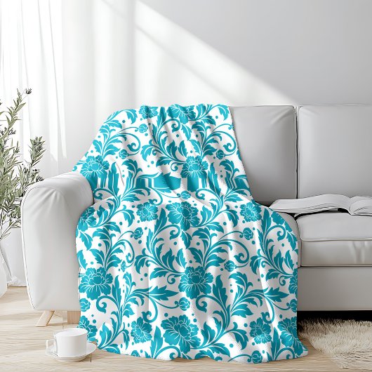 Turquoise and White Floral Damask Pattern Fleecedecke