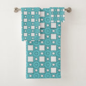 Turquoise geometric-patterned badhandtuch set (Insitu)