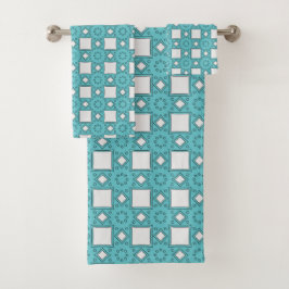 Turquoise geometric-patterned badhandtuch set
