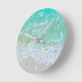 Turquoise Ocean Wave, Personalize Name or Monogram Runde Wanduhr (Winkel)