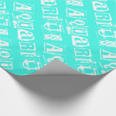 Turquoise Zodiac Star Sign Typografie Aquarius Geschenkpapier (Ecke)