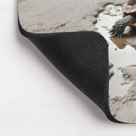 Turtle and City Pothole Puddle Mousepad (Ecke)