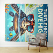 Turtle High Dive Artwork Perfekt for Turtle Lovers Wandteppich (Beispiel (Horizontal))