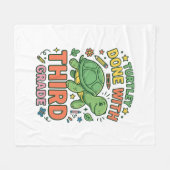 Turtley Fertig mit der dritten Klasse Turtle-Schul Fleecedecke (Vorderseite (Horizontal))