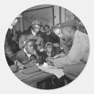Tuskegee Flieger-332. Kämpfer-Gruppen-Piloten Runder Aufkleber