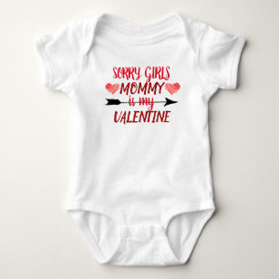Tut mir leid Mädchen, Mama ist mein Valentine Baby Strampler