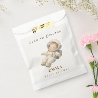 Tüten für die erste Geburtstagsfeier des Baby-Astr Geschenktütchen