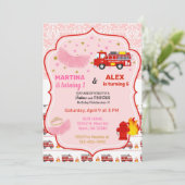 Tutus und Firetrucks Geschwister zum Geburtstag ei Einladung (Stehend Vorderseite)