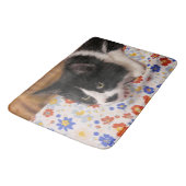 Tuxedo Cat Badematte (Schrägansicht)