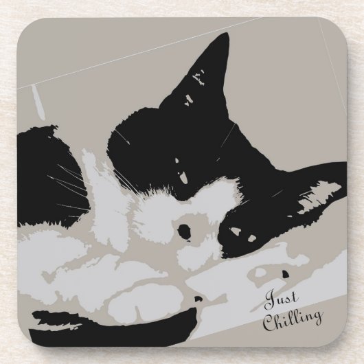 Tuxedo Cat Chilling Getränkeuntersetzer (Vorderseite)