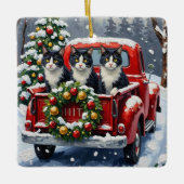 Tuxedo Cat Christmas Red Truck Holiday Keramikornament (Vorderseite)